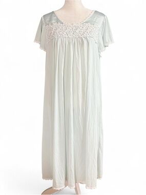 Vintage Shadowline Blue Lace Trim Nightgown Size Medium Sleepwear